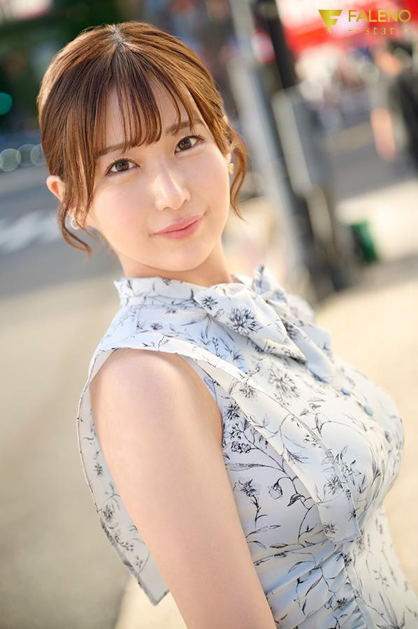 由衣陽菜(由衣阳菜)出道作品FSDSS-952发布!长身F奶!FALENO STAR史上最「粉」新人,激战三位强棒!