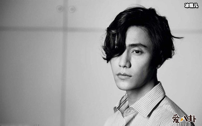 陈坤儿子陈尊佑是谁生的? 十八岁生日搂抱舒淇周迅太有排面
