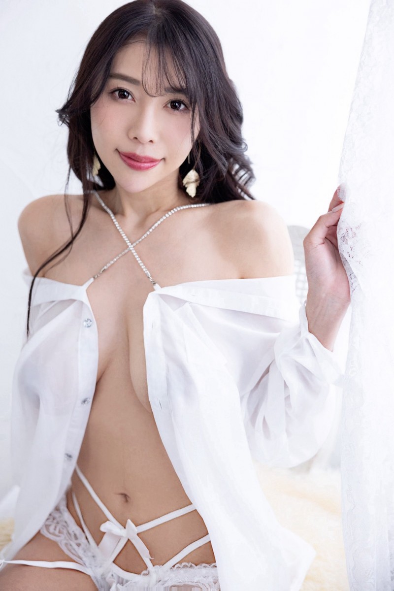 4月拍完作品11月引退! J罩杯的她不干了!