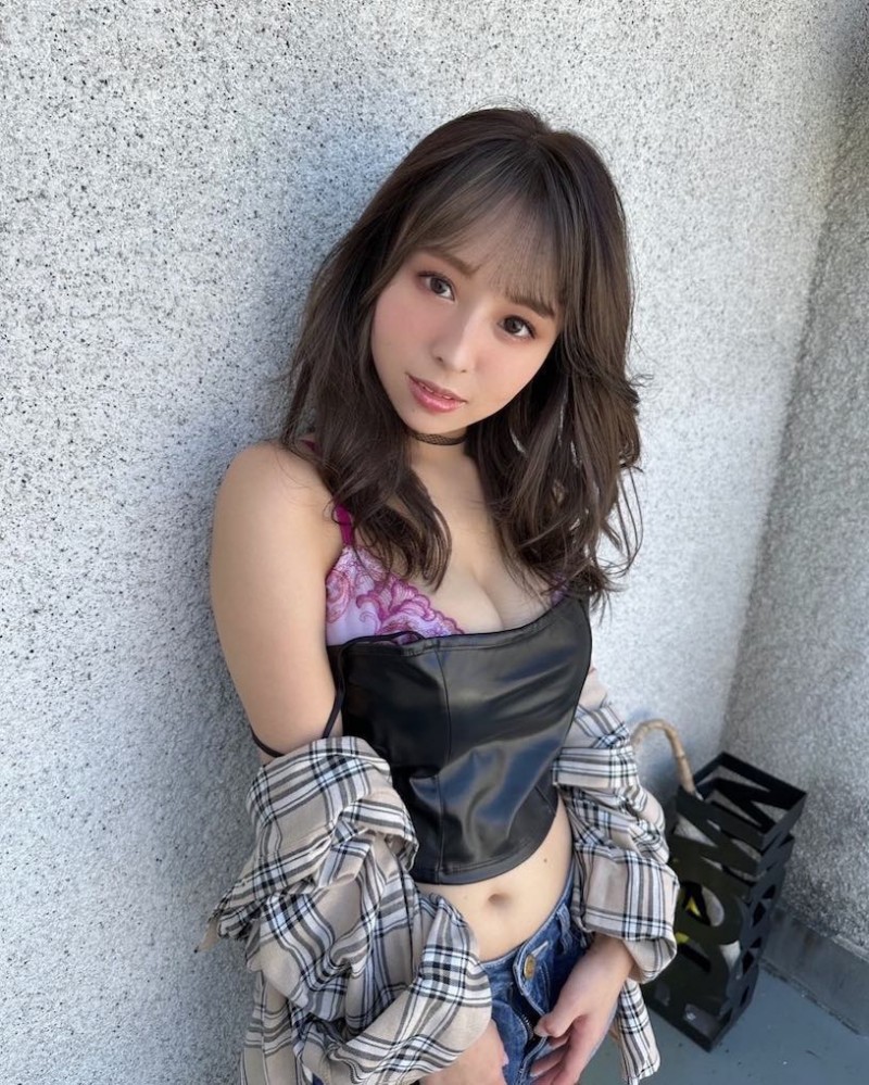 最新推荐!木瓜形G奶小只马《天音真比奈》精选作品介绍……
