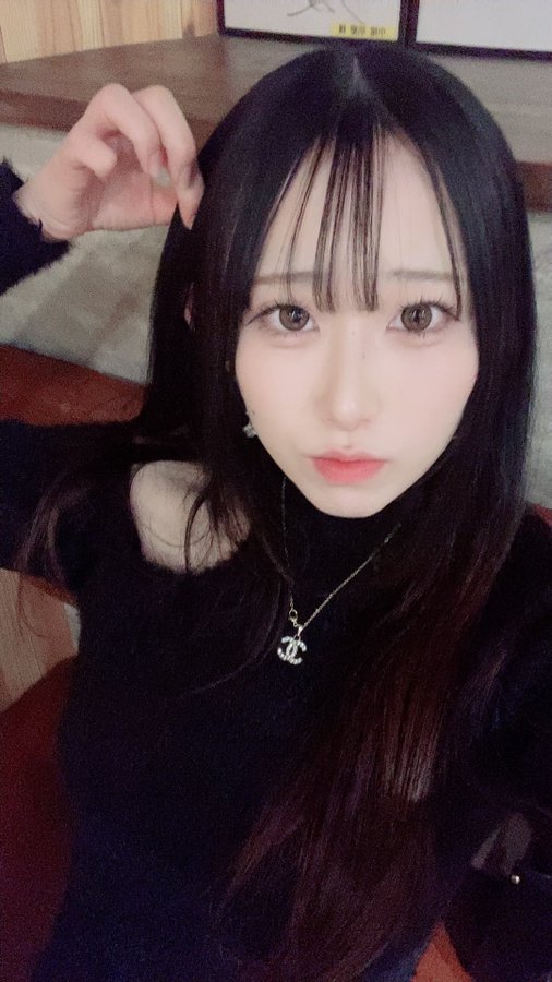 月城莉莉香(月城りり香)出道作品番号及封面,月城莉莉香个人简介
