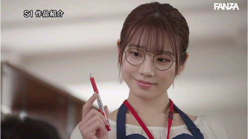 (SONE-763)打巴掌、踩鸡鸡⋯戴眼镜的「文系美女」河北彩伽这次有够痴了!