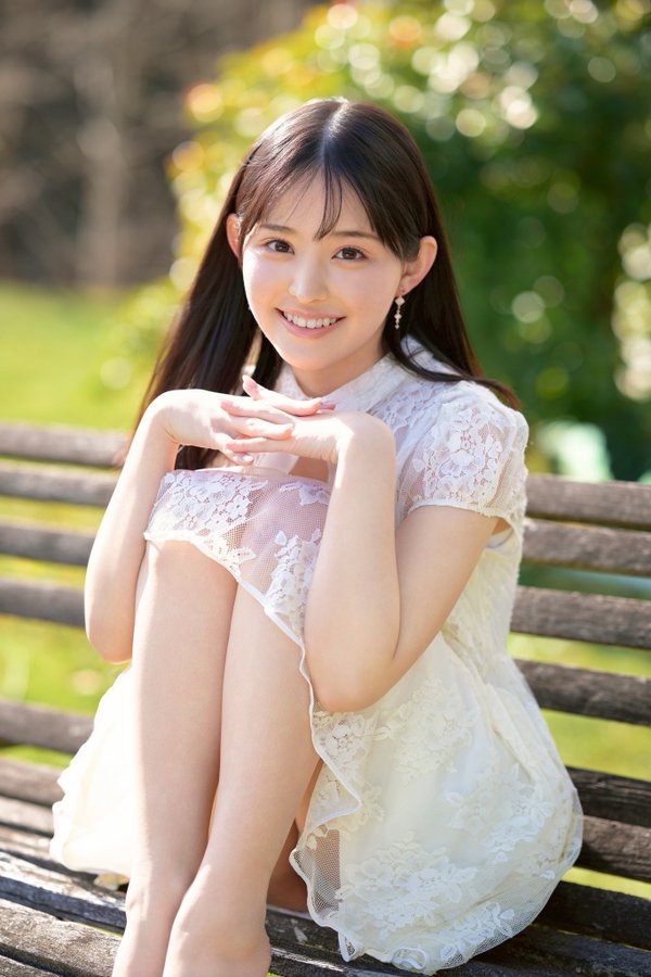 山田铃奈(山田鈴奈)出道作品番号及封面,山田铃奈个人简介