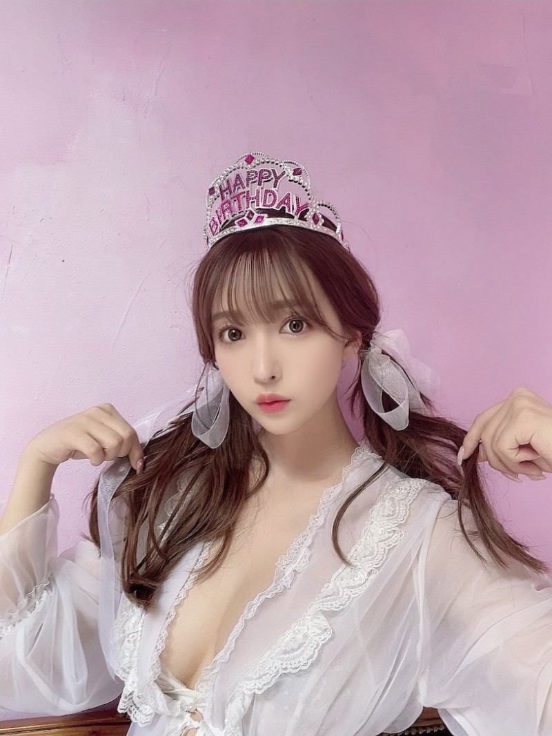 FANZA上半年女优排行!「河北彩花」夺第一,「三上悠亚」跌出前十!