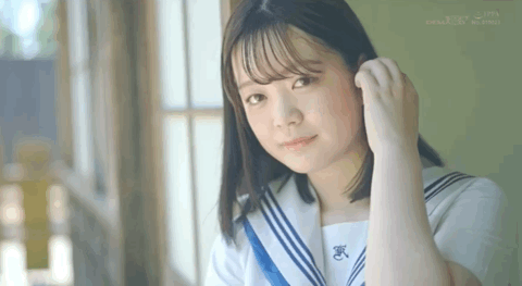 曾经在公车站打野炮、也和无码卖家合作出鲍的她不玩了!