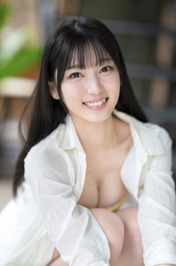初美菜乃花(初美なのか)出道作品番号及封面,初美菜乃花个人简介