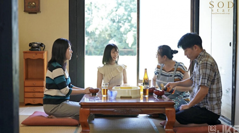 宮島めい(宫岛芽衣)作品STARS-521发布!巨乳小只马在雨后乡下院子激烈打炮!