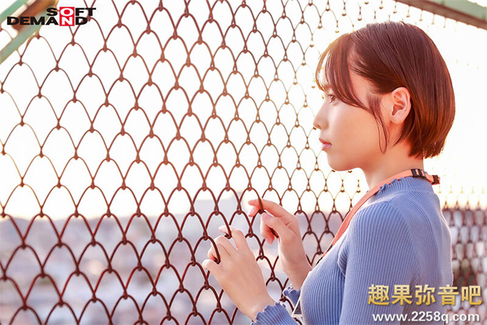 (SDJS-189)打败三上悠亚共演的女子社员!短发的柴崎春(柴崎はる)是贫乳版葵つかさ(葵司)?