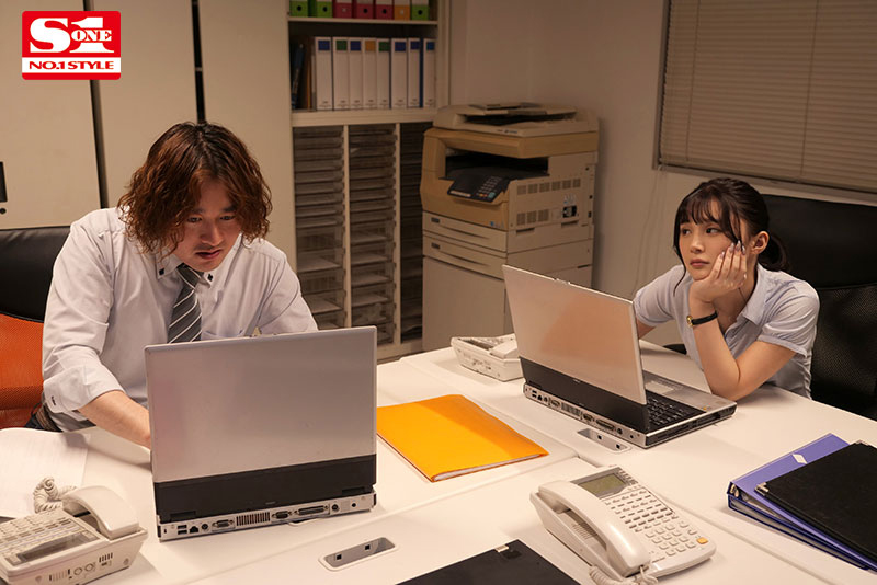 香澄りこ(香澄莉子)作品SSIS-443发布!借住女上司家一晚「高难度体位」顶进最深处