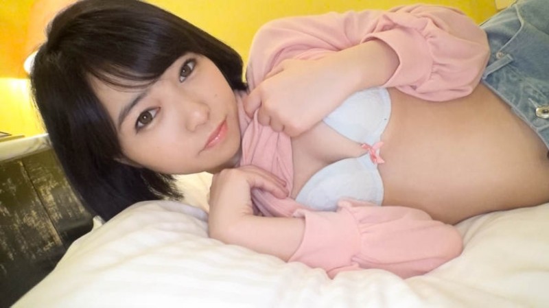 300MIUM-421出演大学经营学系4年级学生