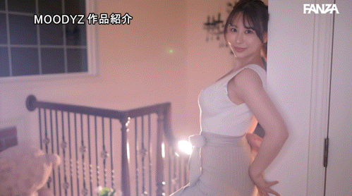 (MIDA-643)现役女子大生I罩杯!在床上很肉食的桃尻うらら(桃尻丽)一抠就喷水!