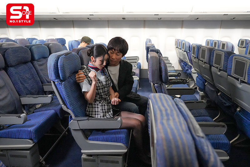 七森莉莉(SNOS-180) 讲日文也被骂!「正妹空姐」深夜航班犯错,惨被旅客索取性赔偿