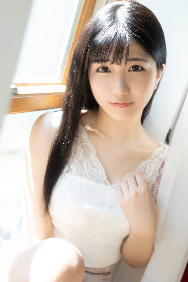 最新推荐!制服美少女《真白未玖琉》精选作品介绍……