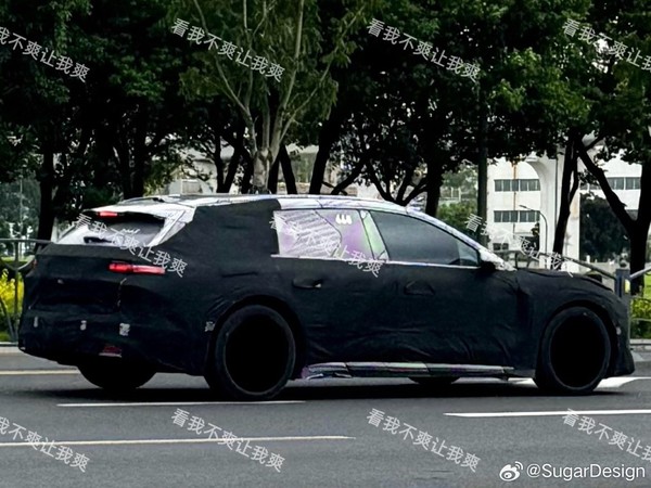蔚来全新旅行车谍照曝光 尺寸升级 或基于NT3.0平台打造