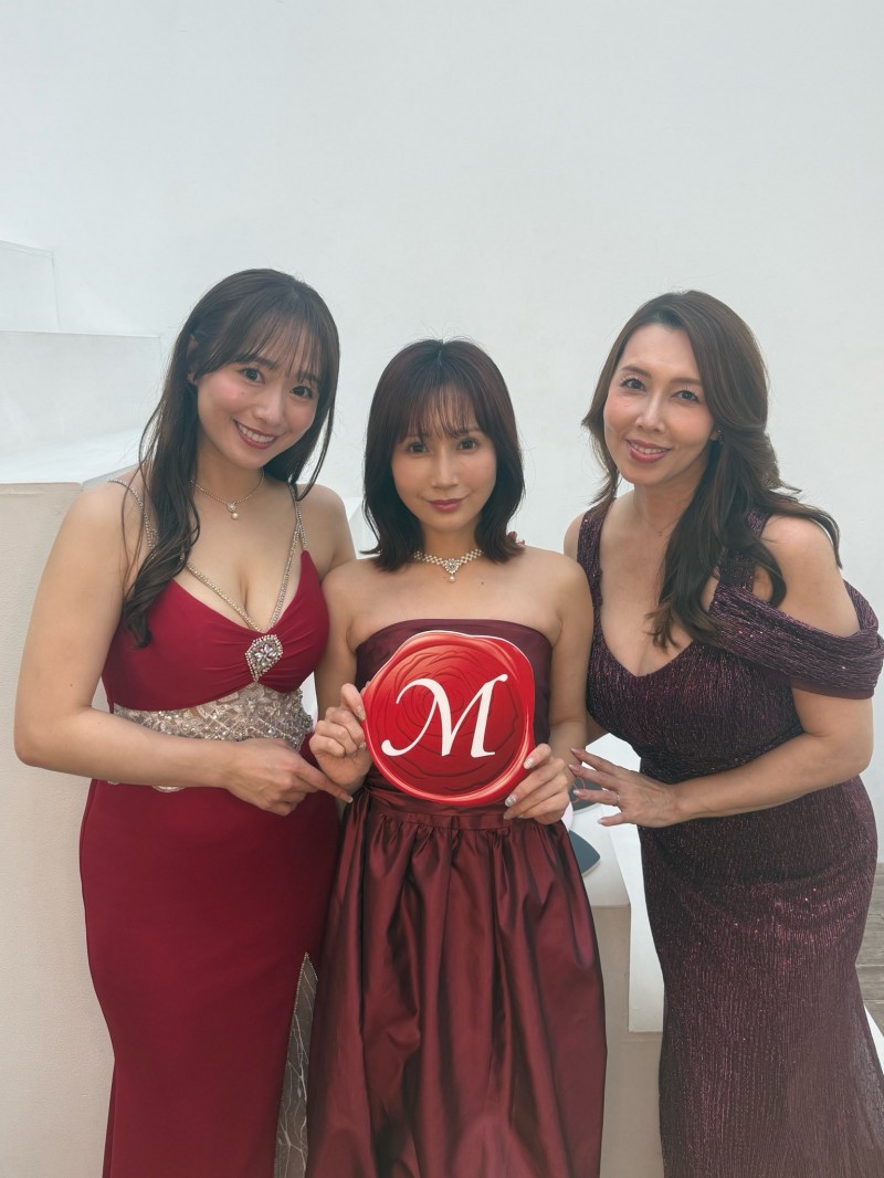 Madonna美熟女军团到底在做什么？